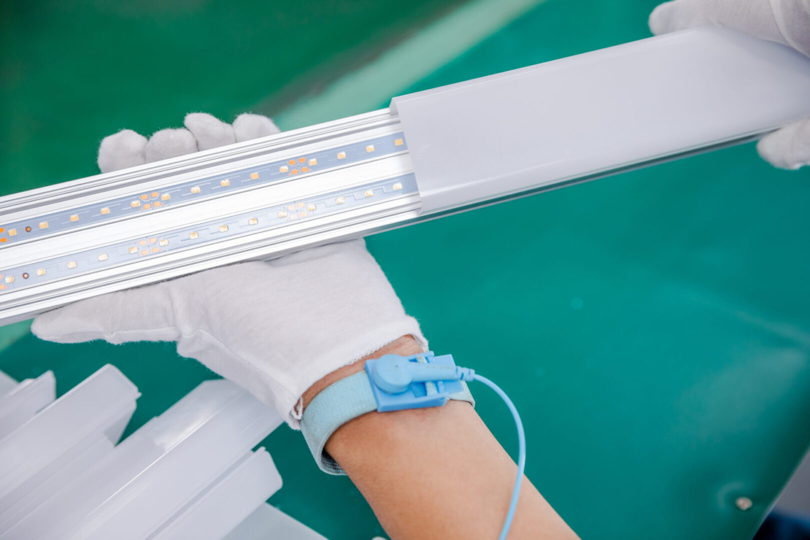 LED light bulb production factory, the production process of light-emitting diodes